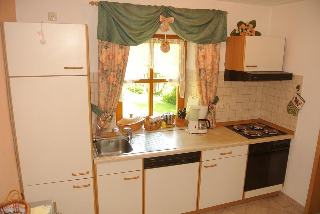 Haus Am Waldrand - Ferienwohnung Augustin غرافناو المظهر الخارجي الصورة